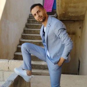 Y3rob
